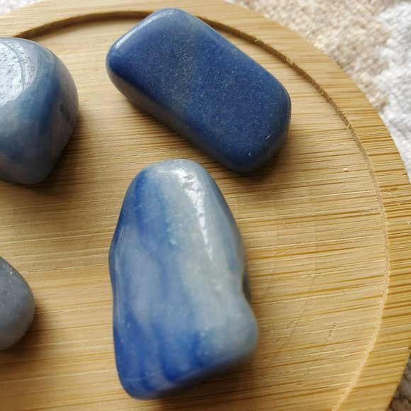 Blue Quartz Polished Stone, 1 inch Gemstone Crystal, Natural Tumbled Rock - Picture 5 of 5